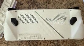 Fair
													Asus ROG Ally 7" - Z1 Extreme, White, 512 GB, 16 GB, Ryzen Z1 Extreme, photo 4 of 8