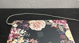Good
													MacBook Air 2017 - 13" - I7, Silver, 512 GB, 8 GB, photo 1 of 3