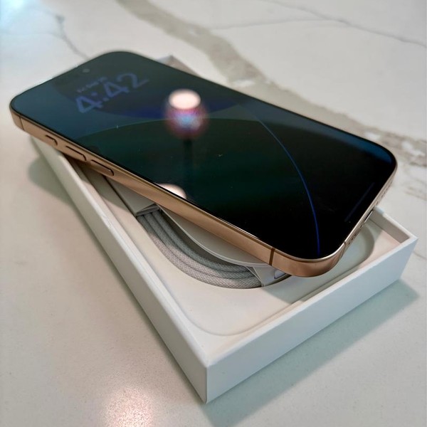 Apple iPhone 16 Pro - Unlocked, 512 GB, Desert, A3083