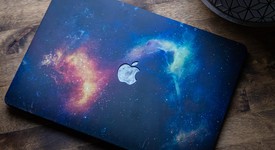 Good
													MacBook Air 2020 - 13" - I5, Silver, 512 GB, 8 GB, photo 1 of 14
