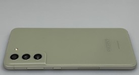Mint
													Samsung Galaxy S21 FE 5G - T-Mobile, Olive, 128 GB, 6 GB, SM-G990U, photo 4 of 6