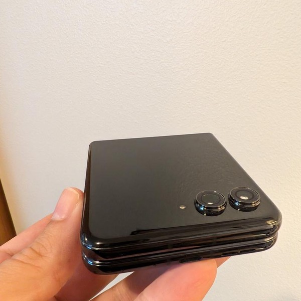 Motorola Razr Plus (2024) - Unlocked, Navy Blue, 256 GB, 12 GB