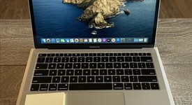 Good
													MacBook Air 2019 - 13" - I5, Silver, 128 GB, 8 GB, photo 3 of 13