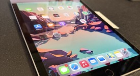 Good
													Apple iPad Pro 9.7" - Wi-Fi, Gray, 32 GB, A1673, photo 3 of 8