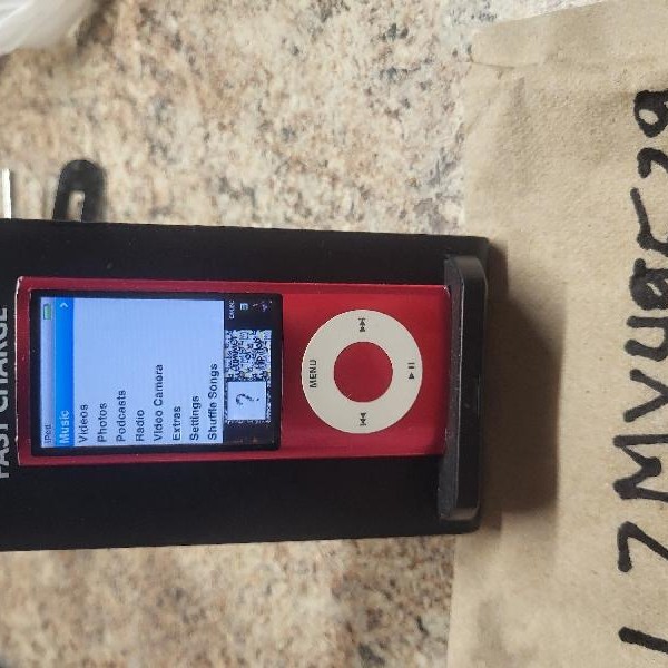 Apple iPod Nano 5th Gen - 8 GB, Pink