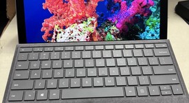 Mint
													Microsoft Surface Pro 7 - I7, Black, 256 GB, 16 GB, photo 3 of 10
