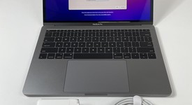Mint
													MacBook Pro 2016 (With Touch Bar) - 13" - Gray, 256 GB, 8 GB, photo 1 of 9