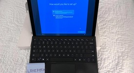 Mint
													Microsoft Surface Pro 4 - 12.3 Inch - Wi-Fi, Black & Silver, 128 GB, 4 GB, photo 2 of 7