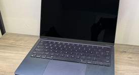Good
													MacBook Air 2022 - 13" - Apple M2, Midnight, 256 GB, 8 GB, photo 3 of 10