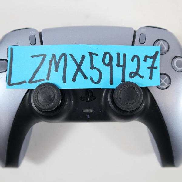 DualSense Wireless Controller - Silver