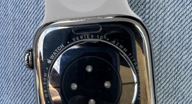 Good
													Apple Watch Series 10 42mm - Unlocked, Natural, A3001 - Cellular, Titanium, photo 5 of 7