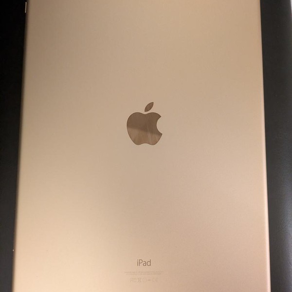 Apple iPad Pro 12.9 inch 1st Gen 2015 - Unlocked, 256 GB, Gold, A1652, 1st Gen 2015