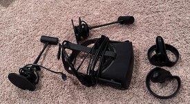 Mint
													Oculus Rift + Touch VR System, photo 2 of 3