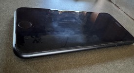 Good
													Apple iPhone SE 2nd Gen 2020 - Unlocked, Black, 256 GB, A2275, photo 2 of 12