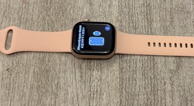 Good
													Apple Watch Series 10 42mm - Unlocked, Rose Gold, A3001 - Cellular, Aluminum, photo 2 of 9
