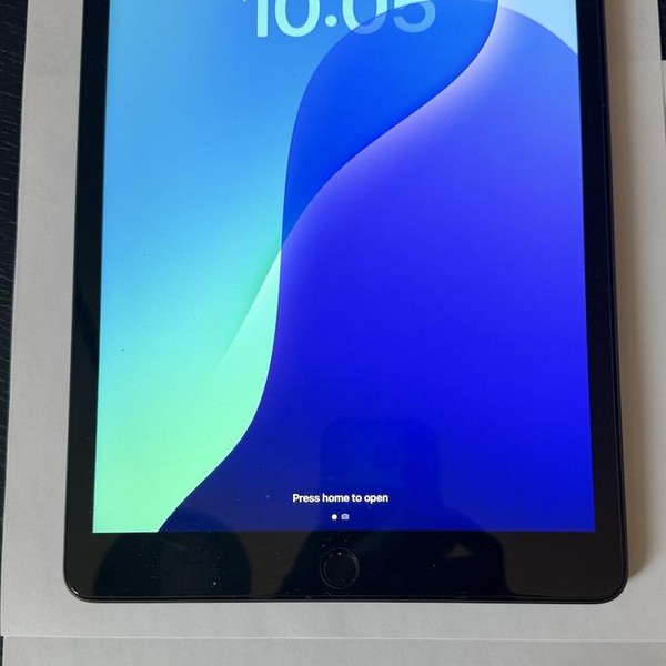 Apple iPad 9th Gen - Unlocked, 64 GB, Gray, A2603