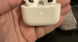 Used
													Apple AirPods 3rd Gen - Lightning Case, photo 1 of 5