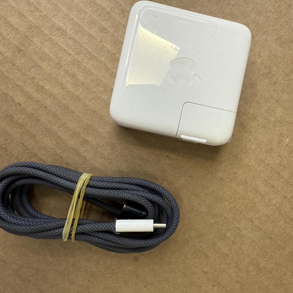 MacBook Air 2022 (M2) - 13 inch - 256 GB, Midnight, 8 GB, Apple M2