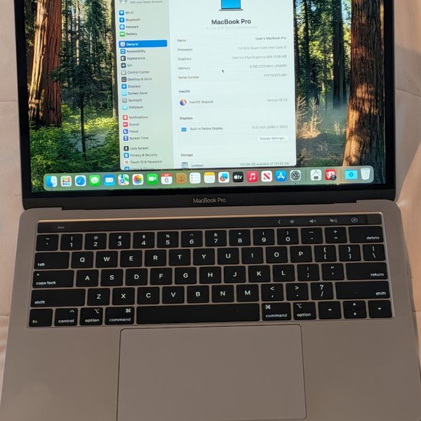 MacBook Pro 2019 - 13 inch - 128 GB, Gray, 8 GB, Intel Core i5