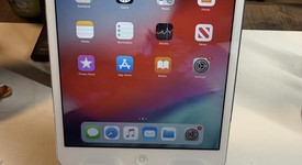 Good
													Apple iPad Mini 2 Retina - Unlocked, White, 16 GB, photo 4 of 4