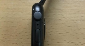 Mint
													Apple Watch SE 1st Gen 44mm - Gray, A2352 - GPS, Aluminum, photo 5 of 5