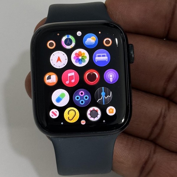 Apple Watch SE 2nd Gen 44mm - Unlocked, Midnight, A2727 - Cellular, Aluminum