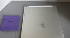 Fair
													Apple iPad 9th Gen - Unlocked, Silver, 64 GB, A2603, photo 3 of 5