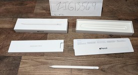 Mint
													Apple Pencil 2nd Gen, photo 1 of 3