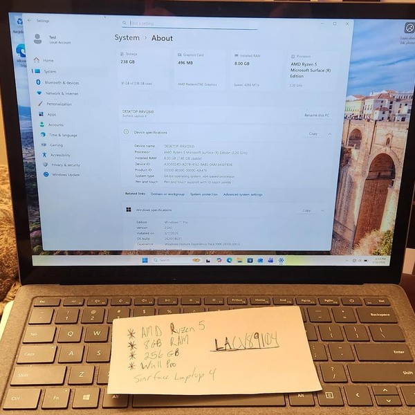 Microsoft Surface Laptop 4 - 256 GB, Platinum, 8 GB, AMD Ryzen 5, 13.5 inch