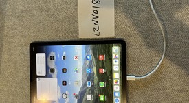 Mint
													Apple iPad Air 5th Gen - Wi-Fi, Gray, 64 GB, A2588, photo 2 of 6