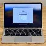 Good MacBook Air 2019 - 13 inch - 512 GB, Silver, 16 GB, Intel Core i5