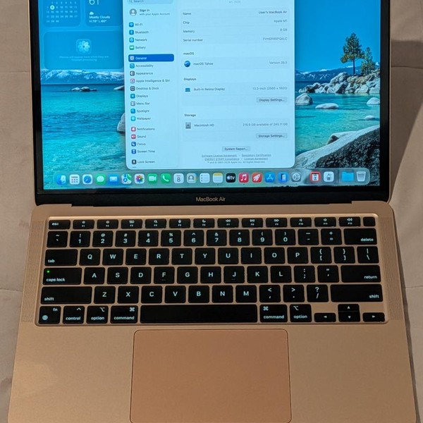 MacBook Air 2020 - 13 inch - 256 GB, Gold, 8 GB, Apple M1