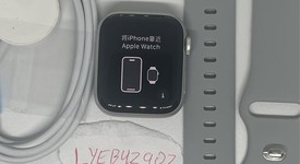 Good
													Apple Watch SE 2nd Gen 40mm - Silver, A2722 - GPS, Aluminum, photo 5 of 5