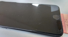 Good
													Apple iPhone SE 3rd Gen 2022 - Unlocked, Midnight, 128 GB, A2595, photo 5 of 6