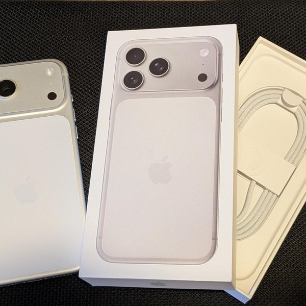 Apple iPhone 17 Pro Max - Unlocked, 512 GB, Silver, A3257