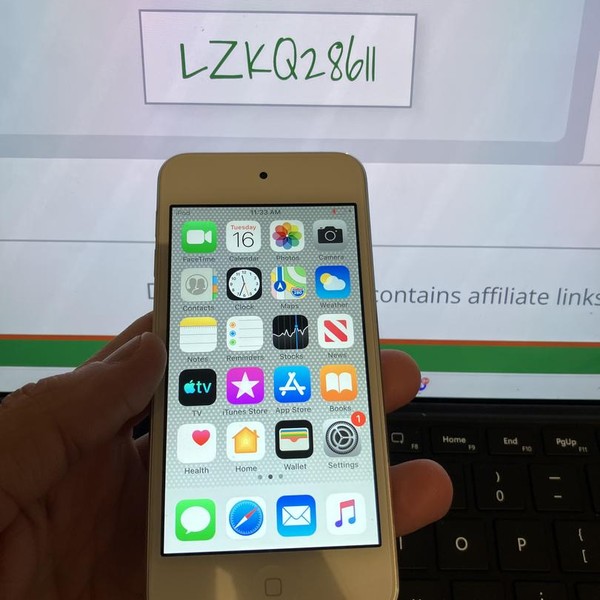 Apple iPod Touch 6th Gen - Wi-Fi, Silver, 16 GB