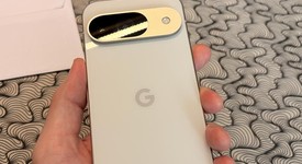 Mint
													Google Pixel 9 - Unlocked, Porcelain, 256 GB, 12 GB, G2YBB, photo 6 of 6