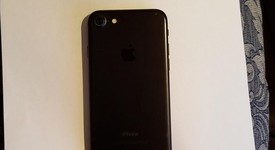 Fair
													Apple iPhone 7 - Verizon, Black, 32 GB, A1660, photo 3 of 5