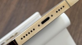 Good
													Apple iPhone 12 Pro Max - Unlocked, Gold, 256 GB, A2342, photo 5 of 7