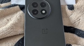 Mint
													OnePlus 13R - Unlocked, Nebula Noir, 256 GB, 12 GB, photo 2 of 10