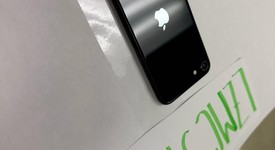 Mint
													Apple iPhone SE 3rd Gen 2022 - Unlocked, Midnight, 64 GB, A2595, photo 3 of 6