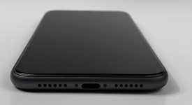 Fair
													Apple iPhone 11 - Unlocked Non-US, Black, 256 GB, A2221, photo 4 of 7