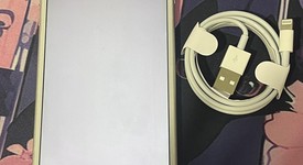 Good
													Apple iPhone 7 Plus - Unlocked, Silver, 128 GB, A1661, photo 6 of 6