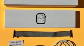 Good
													Apple Watch Series 7 45mm - Unlocked, Midnight, A2477 - Cellular, Aluminum, photo 3 of 12