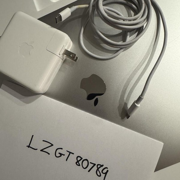 MacBook Pro 2018 (With Touch Bar) - 15 inch - 1 TB, Silver, 16 GB, Intel Core i7