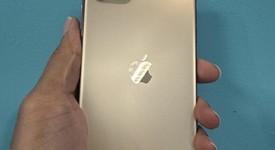 Good
													Apple iPhone 11 Pro Max - Unlocked, Gold, 64 GB, A2161, photo 2 of 6