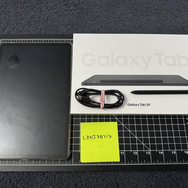 Samsung Galaxy Tab S9 - Wi-Fi, Graphite, 256 GB, 12 GB, SM-X710