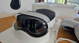 Mint
													Apple Vision Pro - 256 GB, photo 1 of 5