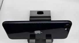 Good
													Apple iPhone SE 3rd Gen 2022 - Unlocked, Midnight, 64 GB, A2595, photo 5 of 5