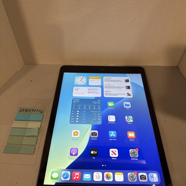 Apple iPad 7th Gen - Wi-Fi, 32 GB, Gray, A2197